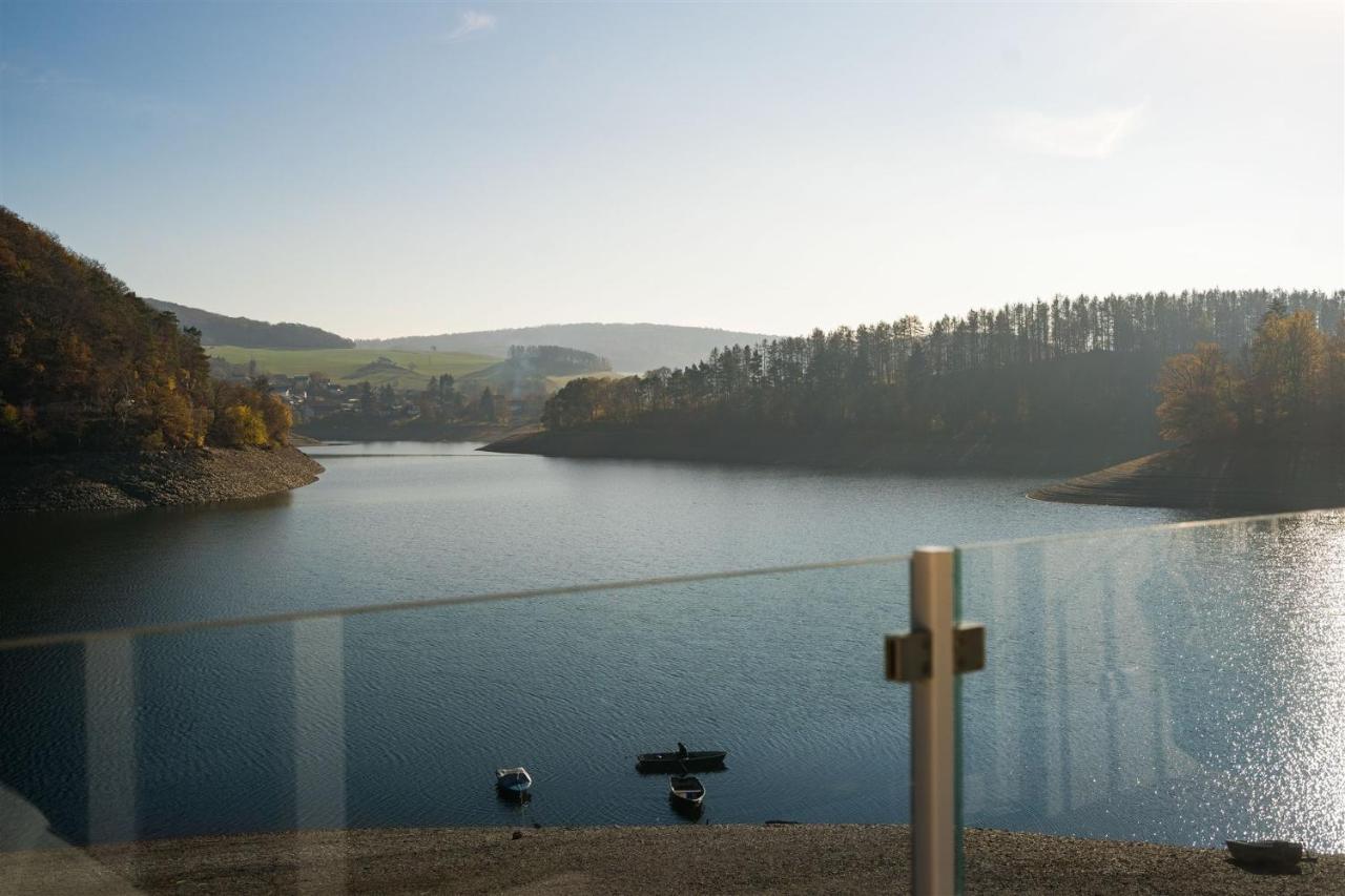 10 am See - auf der Sonnenseite Diemelsee Exterior foto